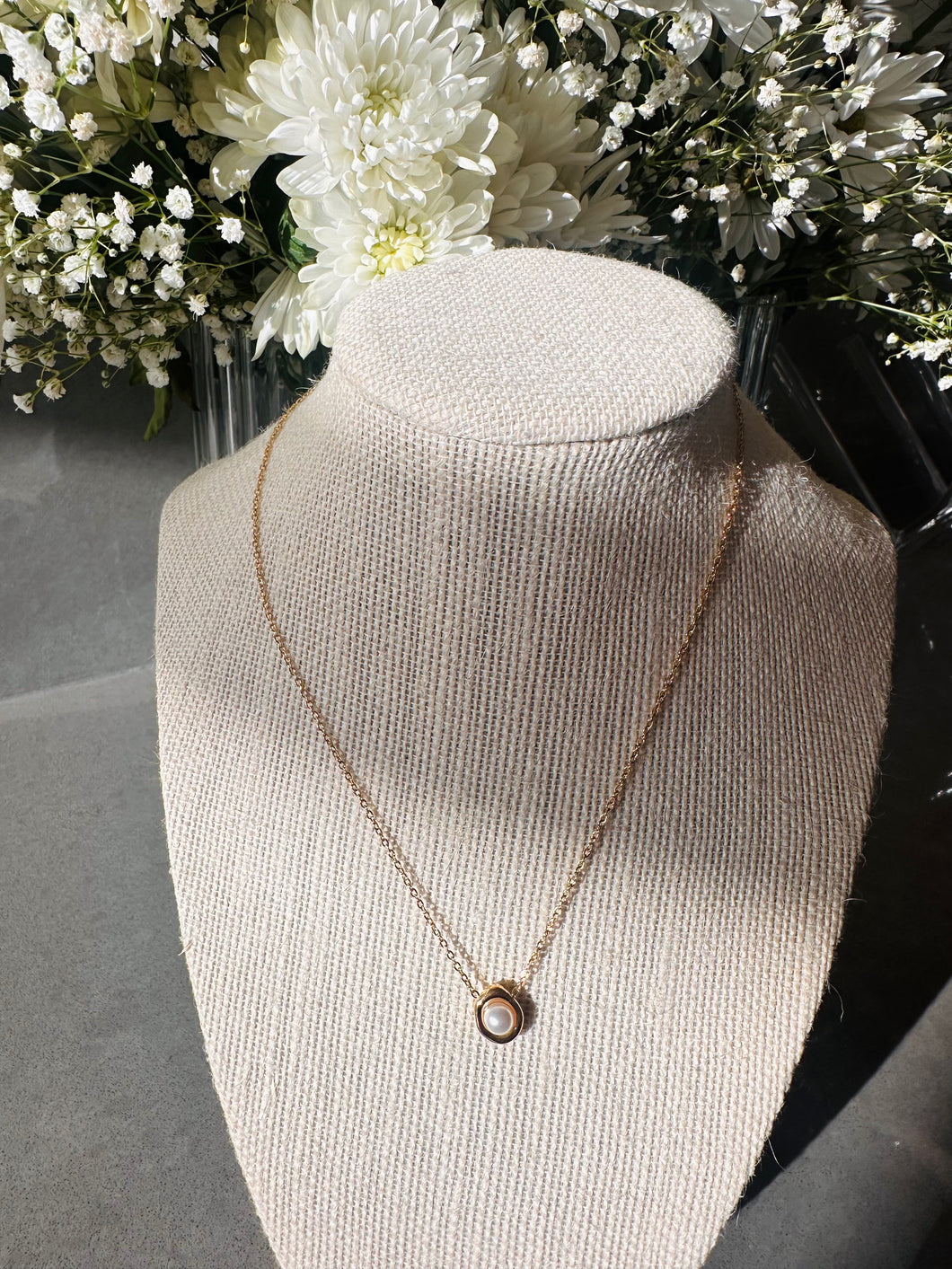 Mia Eva Dainty Chain Pearl Pendant