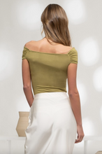 Load image into Gallery viewer, Reece Off The Shoulder Top
