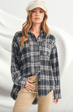 Load image into Gallery viewer, Noelle Flannel
