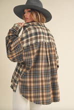 Load image into Gallery viewer, Noelle Flannel
