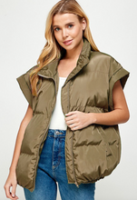 Load image into Gallery viewer, Zoe Puffer Vest
