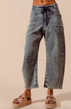 Load image into Gallery viewer, Elsie Barrel Jeans
