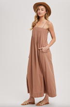 Load image into Gallery viewer, Billow Maxi Dress
