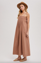 Load image into Gallery viewer, Billow Maxi Dress
