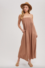 Load image into Gallery viewer, Billow Maxi Dress
