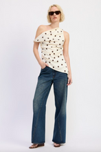 Load image into Gallery viewer, Dee Off The Shoulder Top
