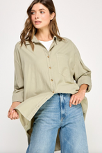 Load image into Gallery viewer, Scottie Boyfriend Button Down
