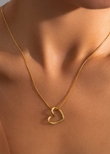 Load image into Gallery viewer, 18k Heart Necklace
