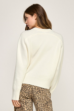 Load image into Gallery viewer, Etta Horseshoe Sweater

