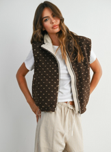 Load image into Gallery viewer, Fynlee Vest
