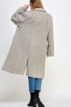 Load image into Gallery viewer, Harland Teddy Coat

