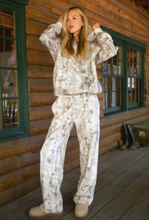 Load image into Gallery viewer, Tilly Light Camo Straight Lounge Pants
