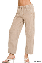 Load image into Gallery viewer, Eloise Barrel Crop Denim
