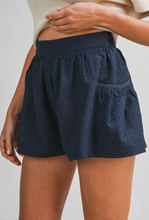 Load image into Gallery viewer, Salley Seersucker Shorts
