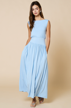 Load image into Gallery viewer, Daisy Maxi Dress
