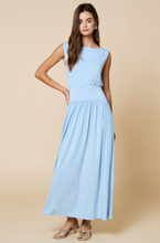 Load image into Gallery viewer, Daisy Maxi Dress
