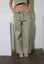 Load image into Gallery viewer, Daisy Drawstring Denim
