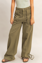 Load image into Gallery viewer, Daisy High Rise Cargo Pants
