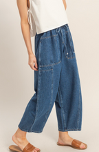 Load image into Gallery viewer, Lexie Relaxed Barrel Pant
