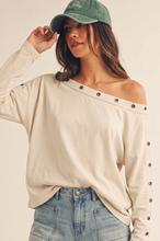 Load image into Gallery viewer, Hillary Metal Trim Top
