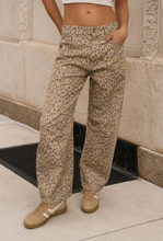 Load image into Gallery viewer, Cleo Leopard Jean
