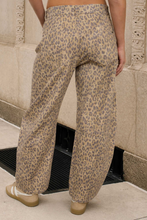 Load image into Gallery viewer, Cleo Leopard Jean
