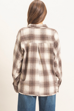 Load image into Gallery viewer, Leni Flannel

