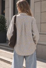 Load image into Gallery viewer, Elis Plaid Oversized Buttondown
