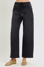 Load image into Gallery viewer, Baggy Patch Pocket Jeans
