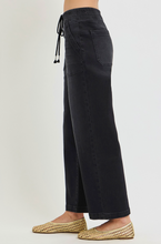 Load image into Gallery viewer, Baggy Patch Pocket Jeans
