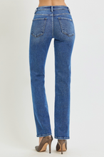 Load image into Gallery viewer, Jersie High Rise Jeans
